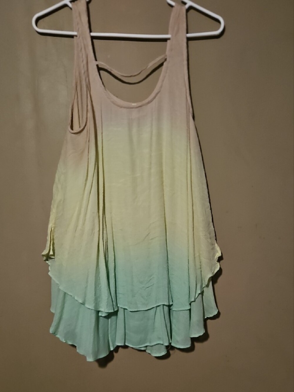 JODIFL Cream to Mint Ombre Layered Tank Top - Picture 2 of 4